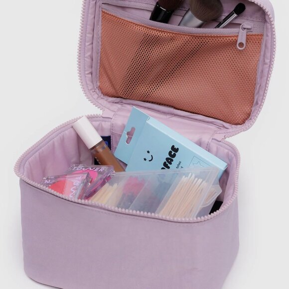 NEW WITHOUT TAGS - Baggu Large Cosmetic Case, Dusty Pink - Picture 2 of 4